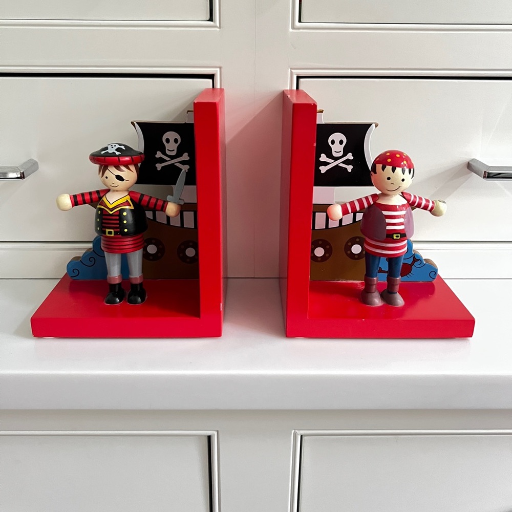 wooden pirate bookends from Orange Tree Toys red handpaint Wood for kids